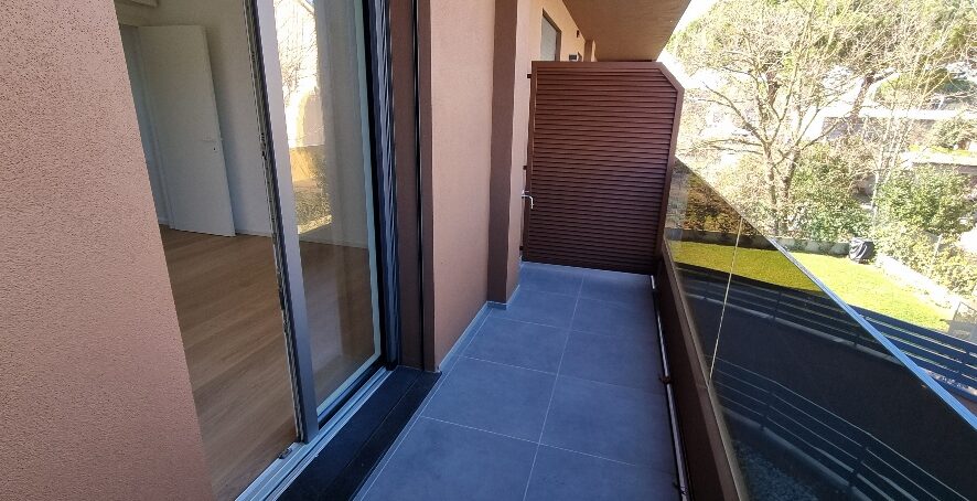 20260127_120644_resized